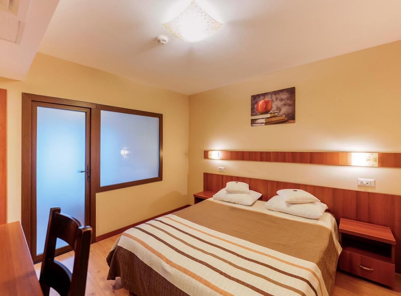 Hotel Crisana アラド エクステリア 写真