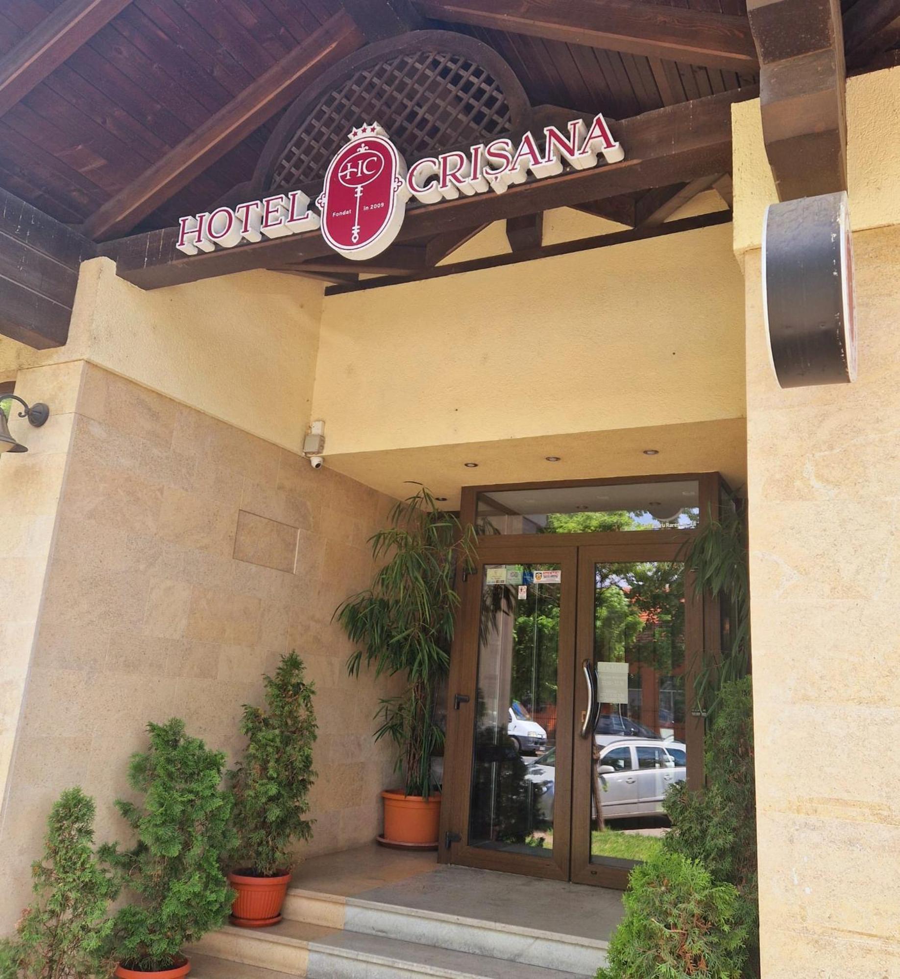 Hotel Crisana アラド エクステリア 写真